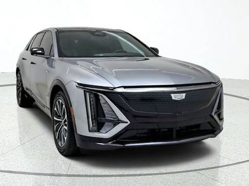 Used 2024 Cadillac Lyriq Sport RWD image 2