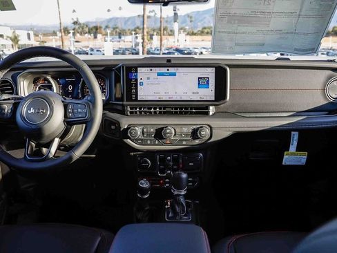 New 2026 Jeep Wrangler Unlimited Rubicon image 15