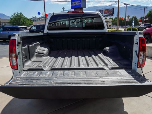 Used 2019 Nissan Frontier SV AWD/4WD image 14