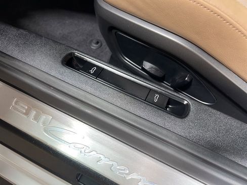 Used 2020 Porsche 911 Carrera image 38