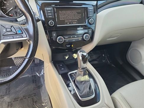 Used 2021 Nissan Rogue Sport SL w/ Premium Package image 13