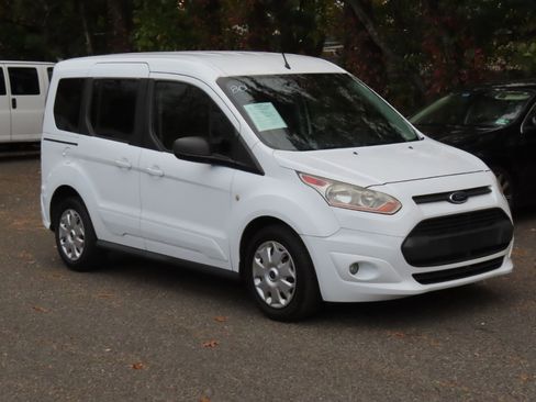 Used 2016 Ford Transit Connect XLT image 7