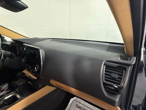 Used 2025 Lexus NX 250 FWD w/ Towing Package (2000 Lbs) image 33