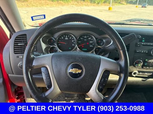 Used 2011 Chevrolet Silverado 1500 LT w/ Texas Edition RWD image 18