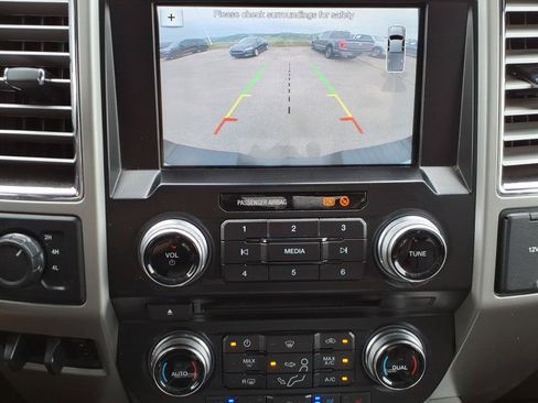 Used 2017 Ford F250 King Ranch w/ King Ranch Ultimate Package AWD/4WD image 16