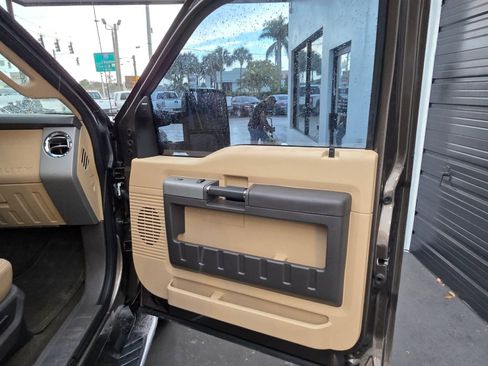 Used 2016 Ford F250 Lariat w/ Lariat Ultimate Package image 28