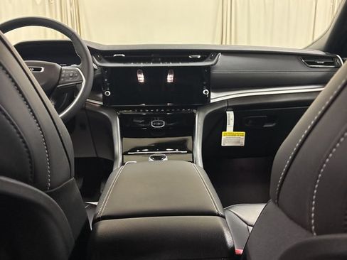 New 2026 Jeep Grand Cherokee Limited AWD/4WD image 18