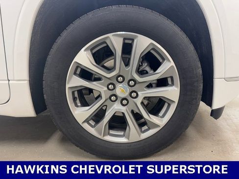 Used 2021 Chevrolet Traverse Premier image 44