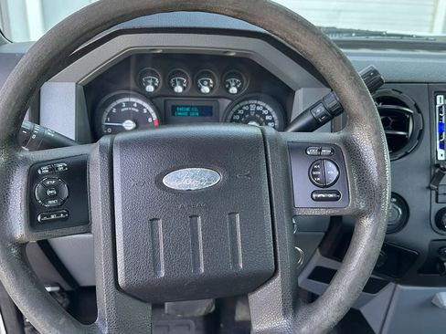 Used 2011 Ford F250 XL w/ PWR Equipment Group image 11