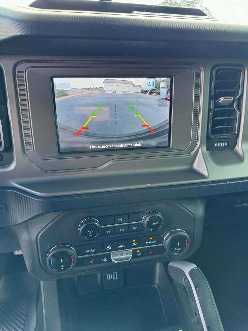 Used 2022 Ford Bronco Outer Banks AWD/4WD image 14