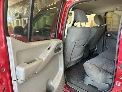 Used 2019 Nissan Frontier SV image 20