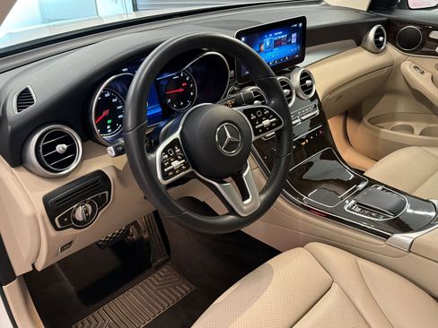 Certified 2021 Mercedes-Benz GLC 300 image 4