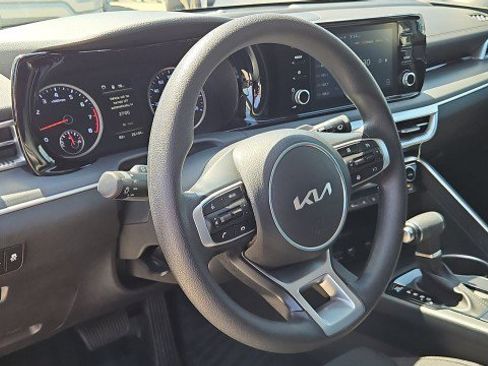 Used 2023 Kia K5 LXS FWD image 11