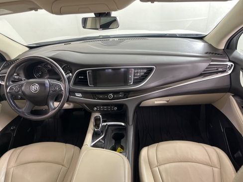 Used 2018 Buick Enclave Premium image 21