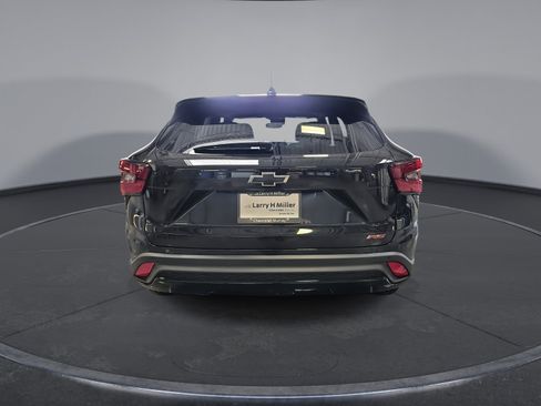 New 2026 Chevrolet Trax RS FWD image 12
