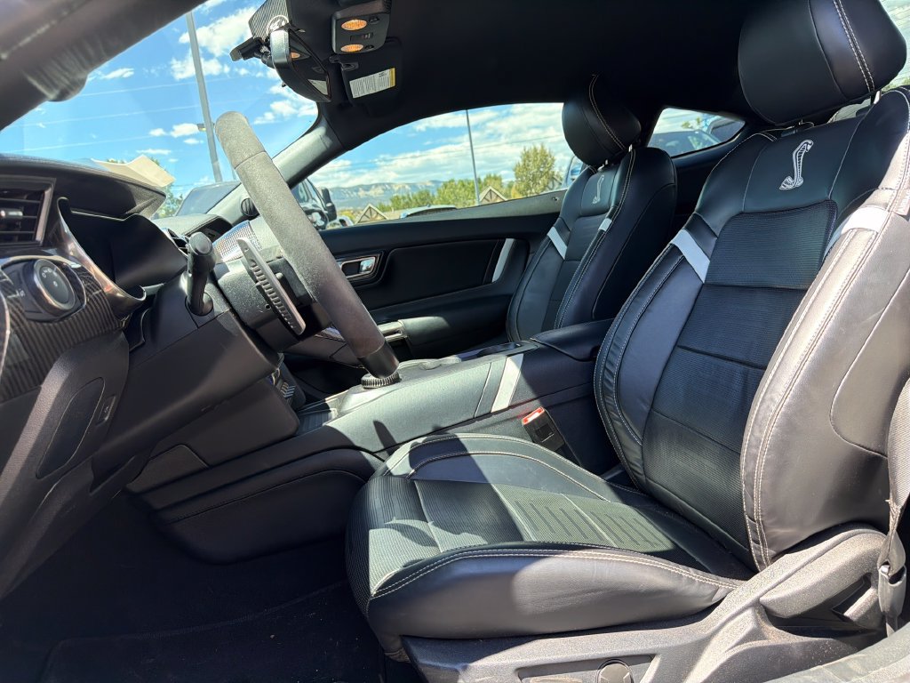 Used 2020 Ford Mustang Shelby GT500 w/ Technology Package RWD image 31