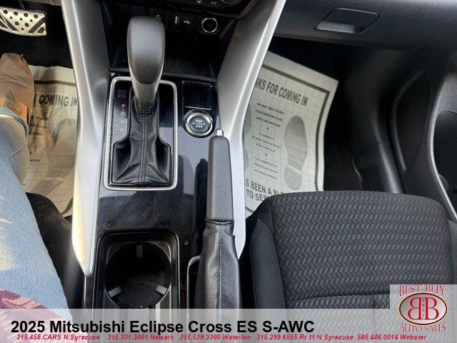 Used 2025 Mitsubishi Eclipse Cross ES AWD/4WD image 16