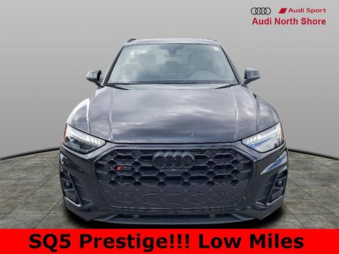 Used 2024 Audi SQ5 Prestige w/ Prestige Package image 2