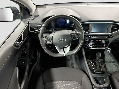 Used 2018 Hyundai Ioniq SEL image 22