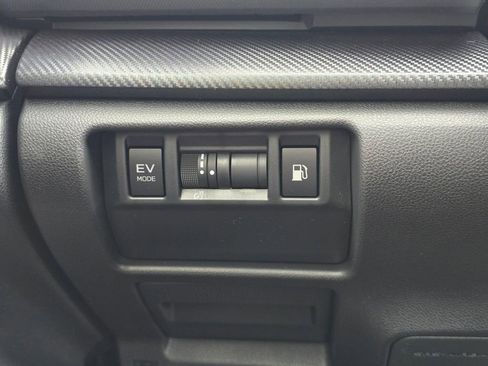 New 2026 Subaru Crosstrek 2.5i Limited AWD/4WD image 17