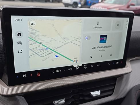 New 2026 Ford Explorer Active w/ Active Comfort Package image 25