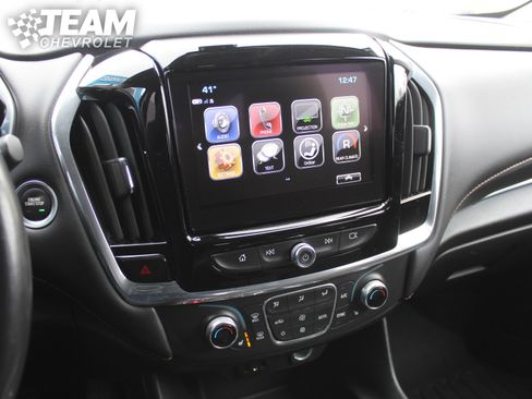 Used 2019 Chevrolet Traverse LT w/ LPO, Floor Liner Package image 15