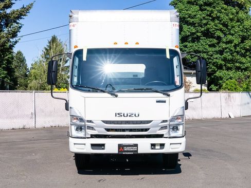 Used 2023 Isuzu NPR RWD image 2