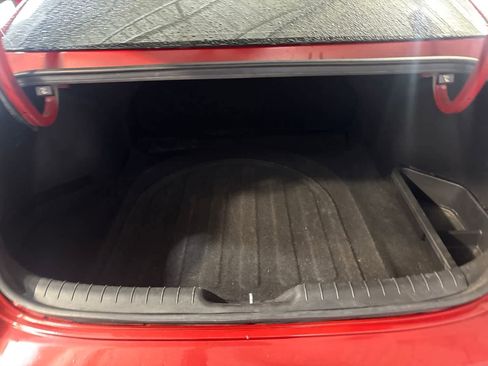 Used 2025 Hyundai Elantra SE w/ Cargo Package FWD image 11