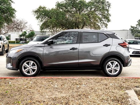 Used 2025 Nissan Kicks Play S image 8