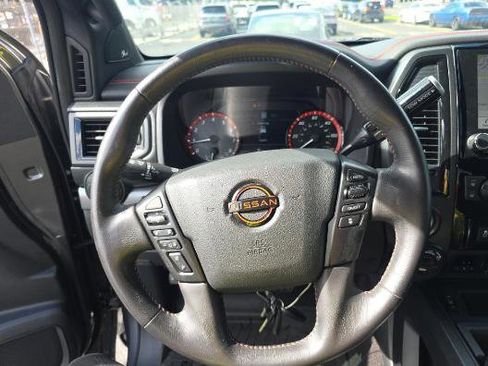 Used 2023 Nissan Titan PRO-4X w/ Pro-4x Convenience Package AWD/4WD image 8