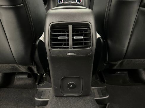 Used 2025 Ford Escape ST-Line AWD/4WD image 21