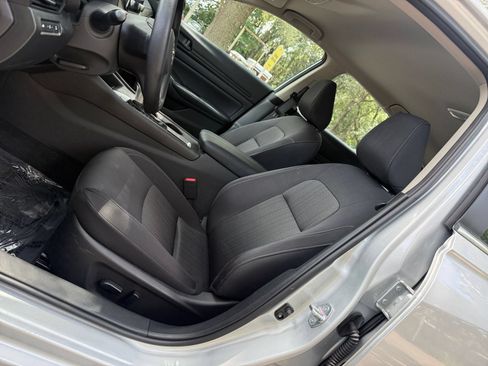 Used 2026 Nissan Altima 2.5 SV FWD image 24