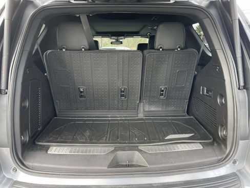 Used 2022 Chevrolet Tahoe RST w/ Luxury Package image 16