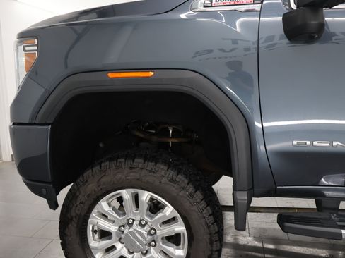 Used 2020 GMC Sierra 2500 Denali w/ Denali Ultimate Package AWD/4WD image 39