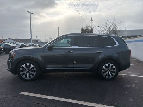 Used 2020 Kia Telluride S image 2