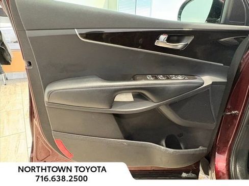 Used 2018 Kia Sorento LX image 5