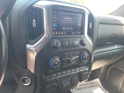 Used 2019 Chevrolet Silverado 1500 LT w/ Texas Edition AWD/4WD image 18
