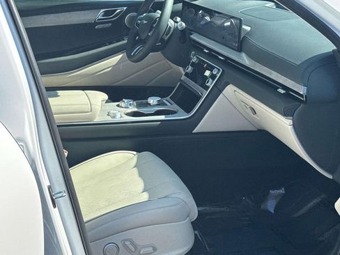 New 2026 Genesis GV80 2.5T Prestige image 10
