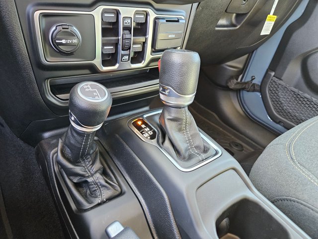New 2026 Jeep Gladiator Sport AWD/4WD image 13