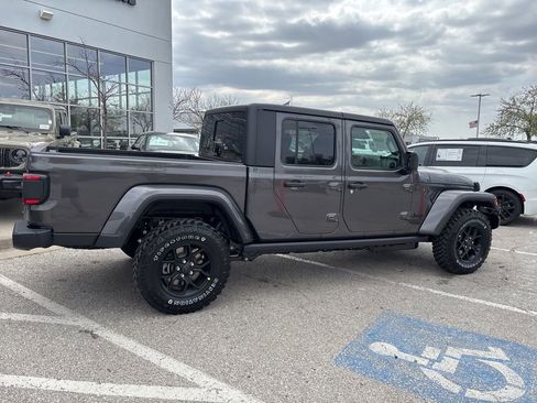 New 2026 Jeep Gladiator Willys image 30