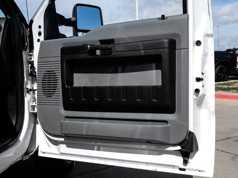 Used 2016 Ford F250 XL w/ XL Appearance Package image 38