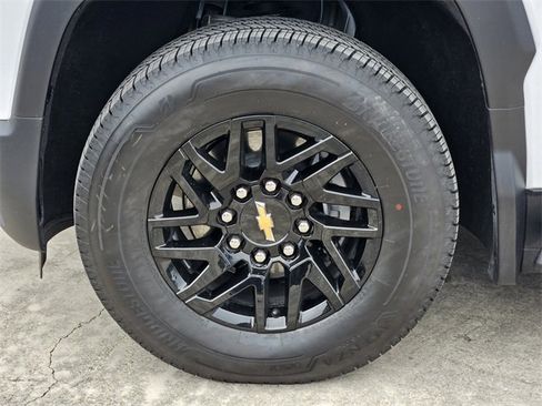 New 2026 Chevrolet Silverado EV LT image 7