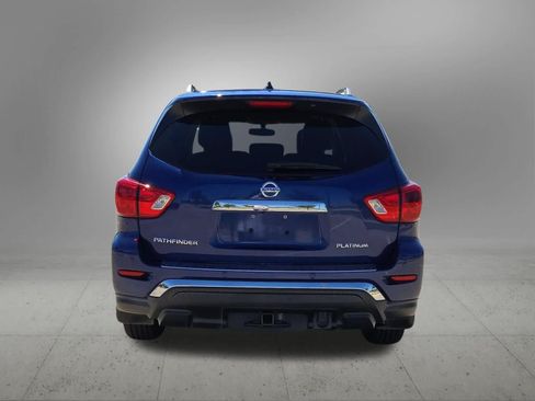 Used 2017 Nissan Pathfinder Platinum w/ Family Entertainment Package FWD image 5