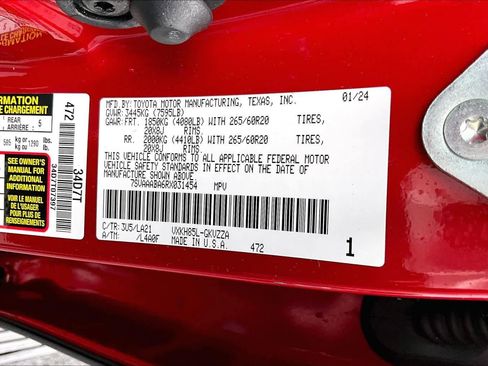 Certified 2024 Toyota Sequoia Platinum image 31