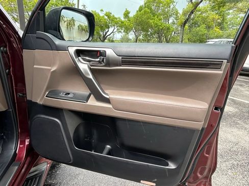 Used 2022 Lexus GX 460 Premium w/ Premium Package AWD/4WD image 37