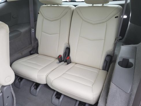 Used 2020 Cadillac XT6 Premium Luxury FWD image 15
