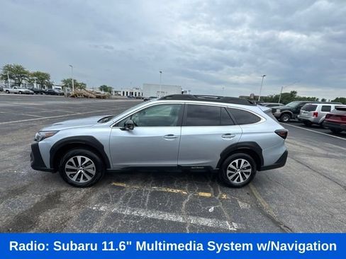 Used 2025 Subaru Outback Premium w/ Popular Package #1A AWD/4WD image 4