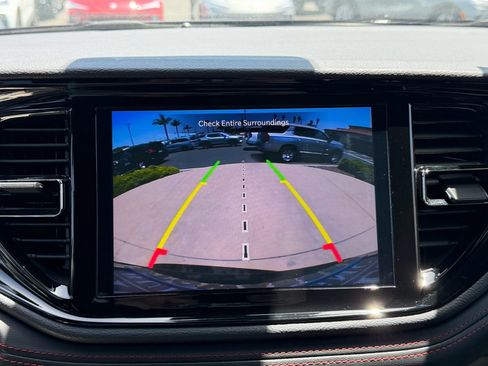 Used 2024 Dodge Durango GT RWD image 18