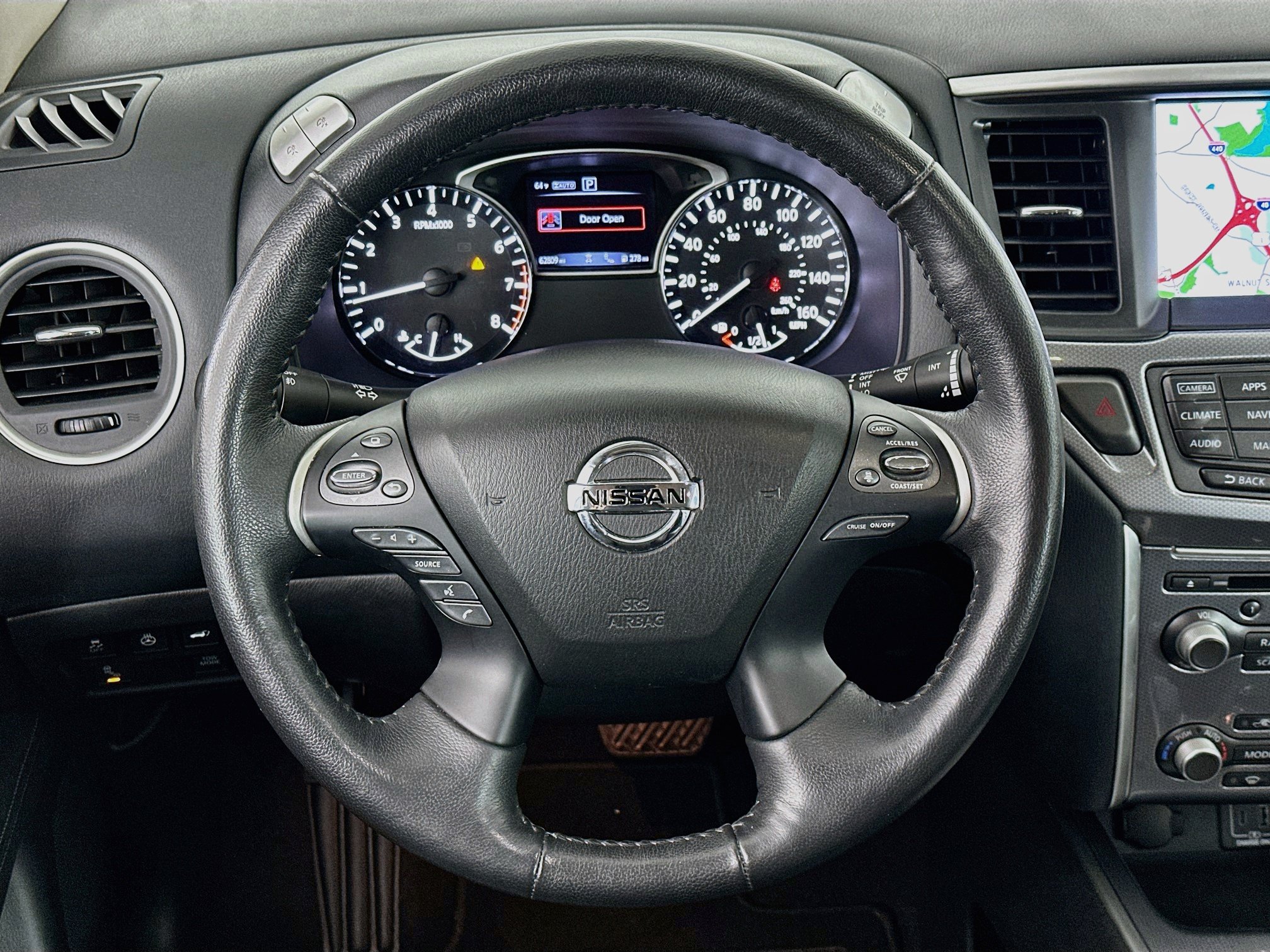 Used 2020 Nissan Pathfinder SL AWD/4WD image 18
