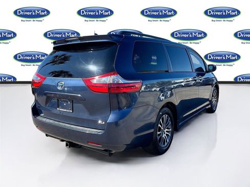 Used 2020 Toyota Sienna XLE image 8